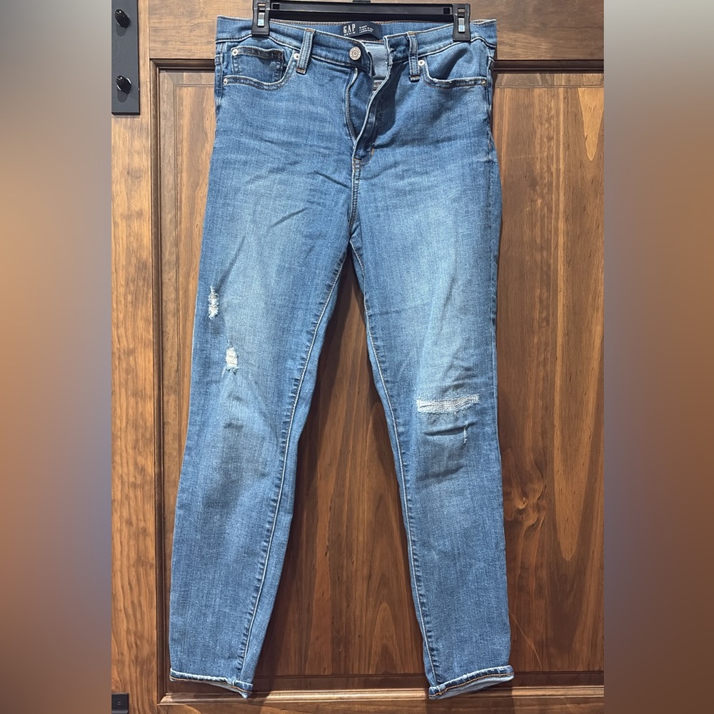GAP Women's Light Blue Skinny Jeans